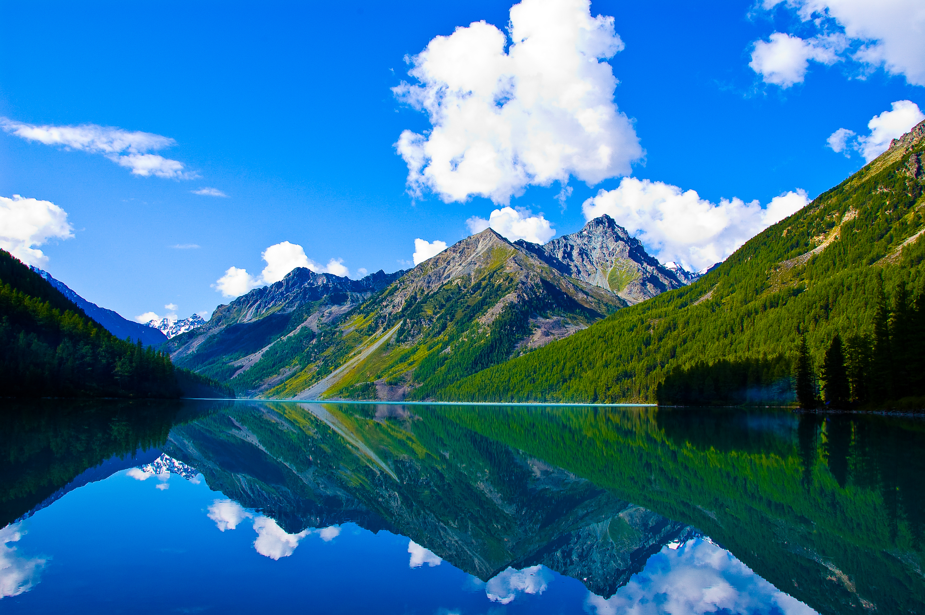 Самое большое горное озеро. Мультинские озера панорама. Кучерлинские озёра, Алтай. Белуха горный Алтай. Вид на Мультинские озера.