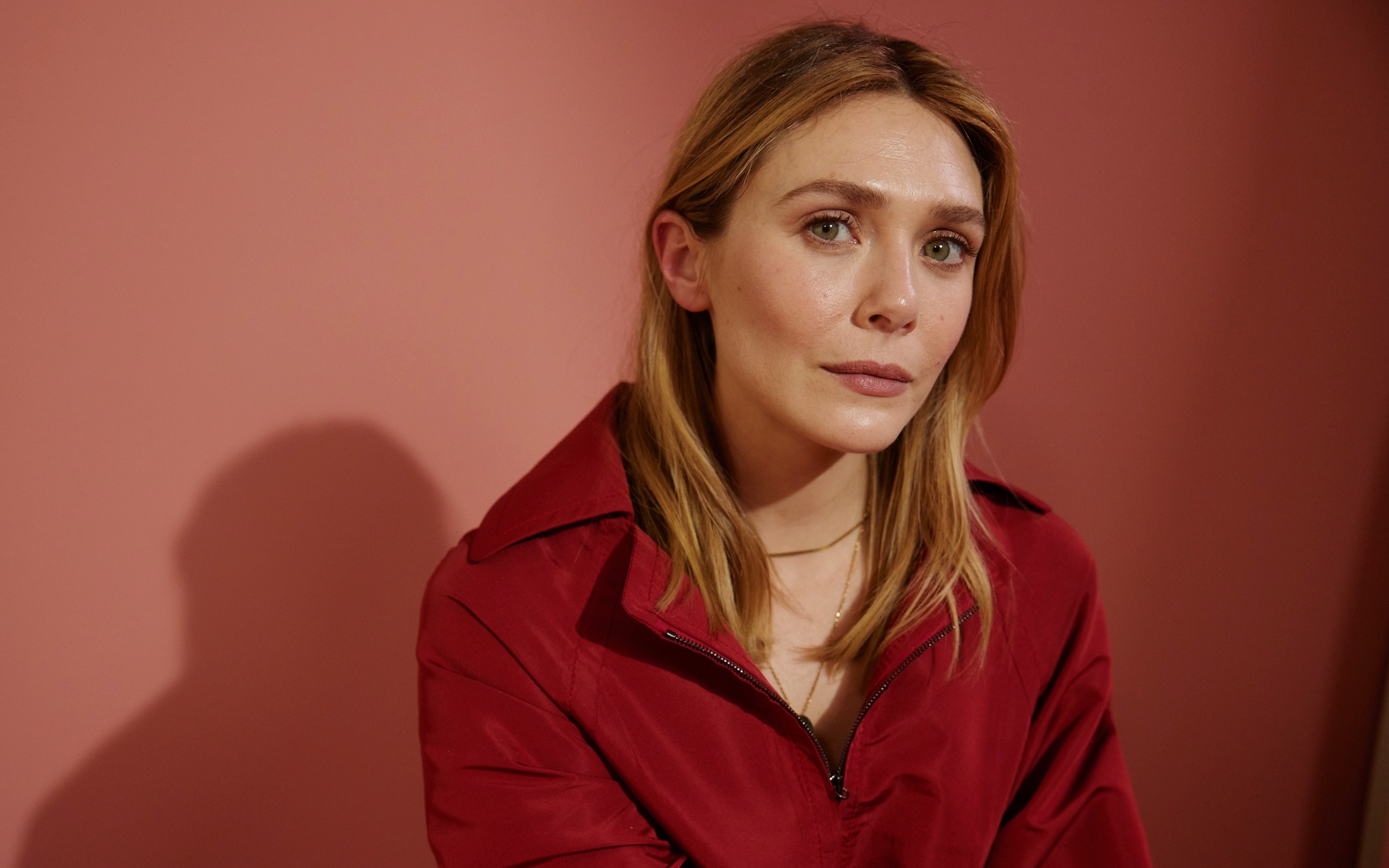 Wallpaper look, pose, makeup, in red, hair, Elizabeth Olsen, Elizabeth Olsen  for mobile and desktop, section девушки, resolution 3200x2000 - download