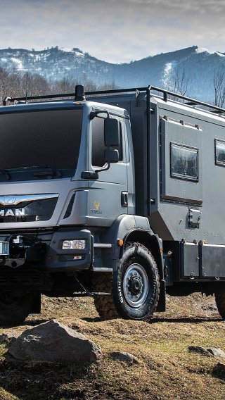 Download wallpaper caravan, motorhome, MAN TGM 18.290, CRAWLER, section ...