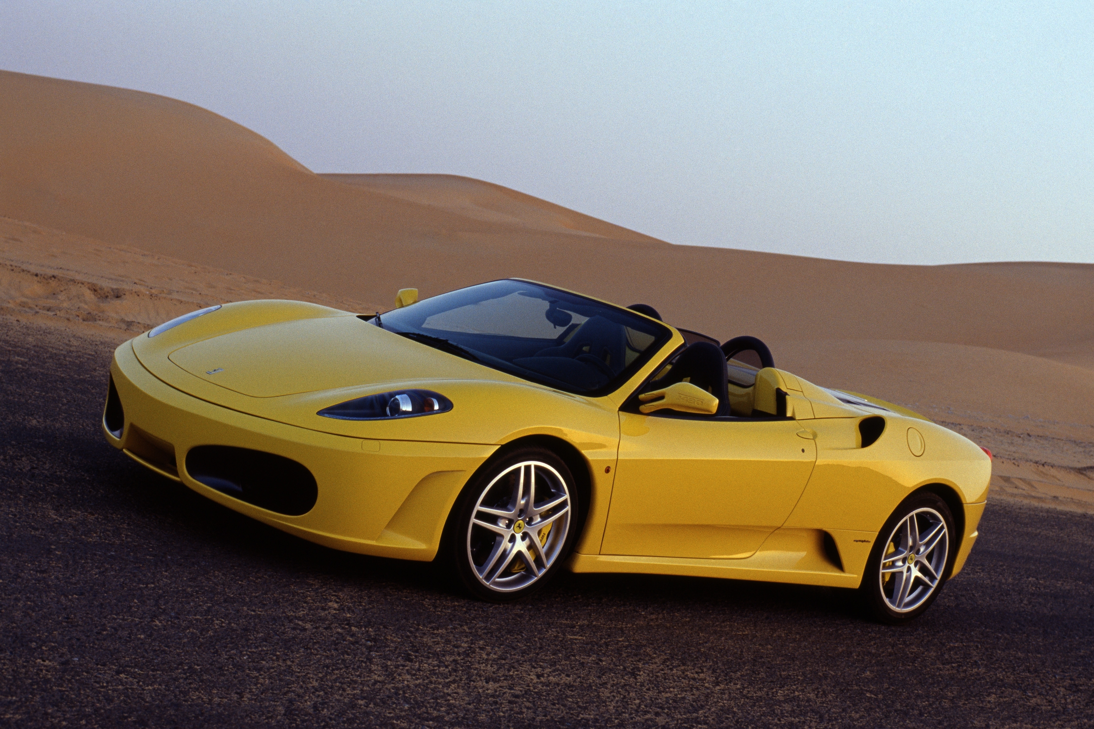 Любые виды машин. Ferrari f430. Ferrari f430 Spider. Ferrari f430 Cabrio. Желтая Феррари f430.