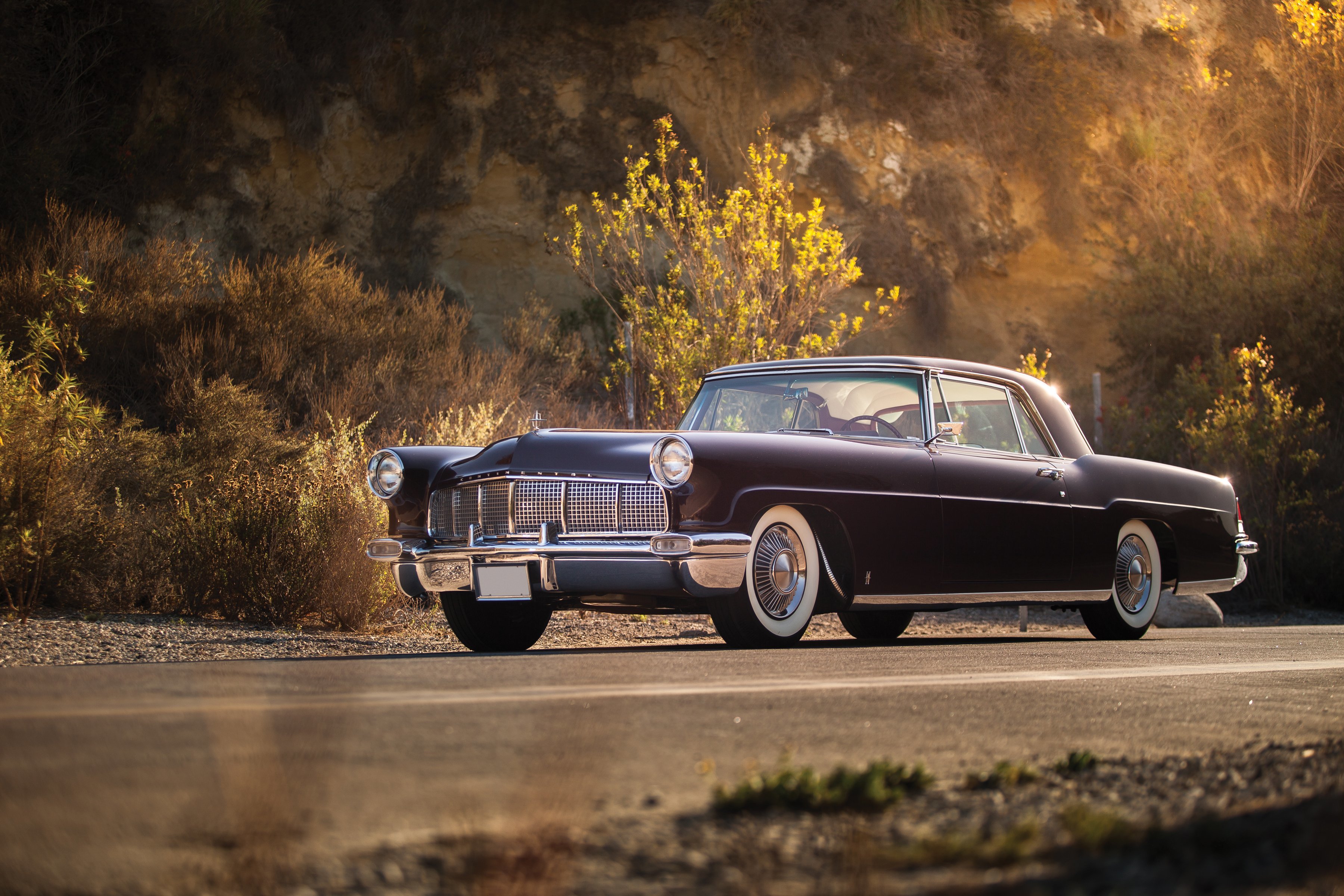 Retro classic. Lincoln Continental Mark 2 1956. Continental Mark II 1956. Lincoln Continental 1956. Continental Mark 2.