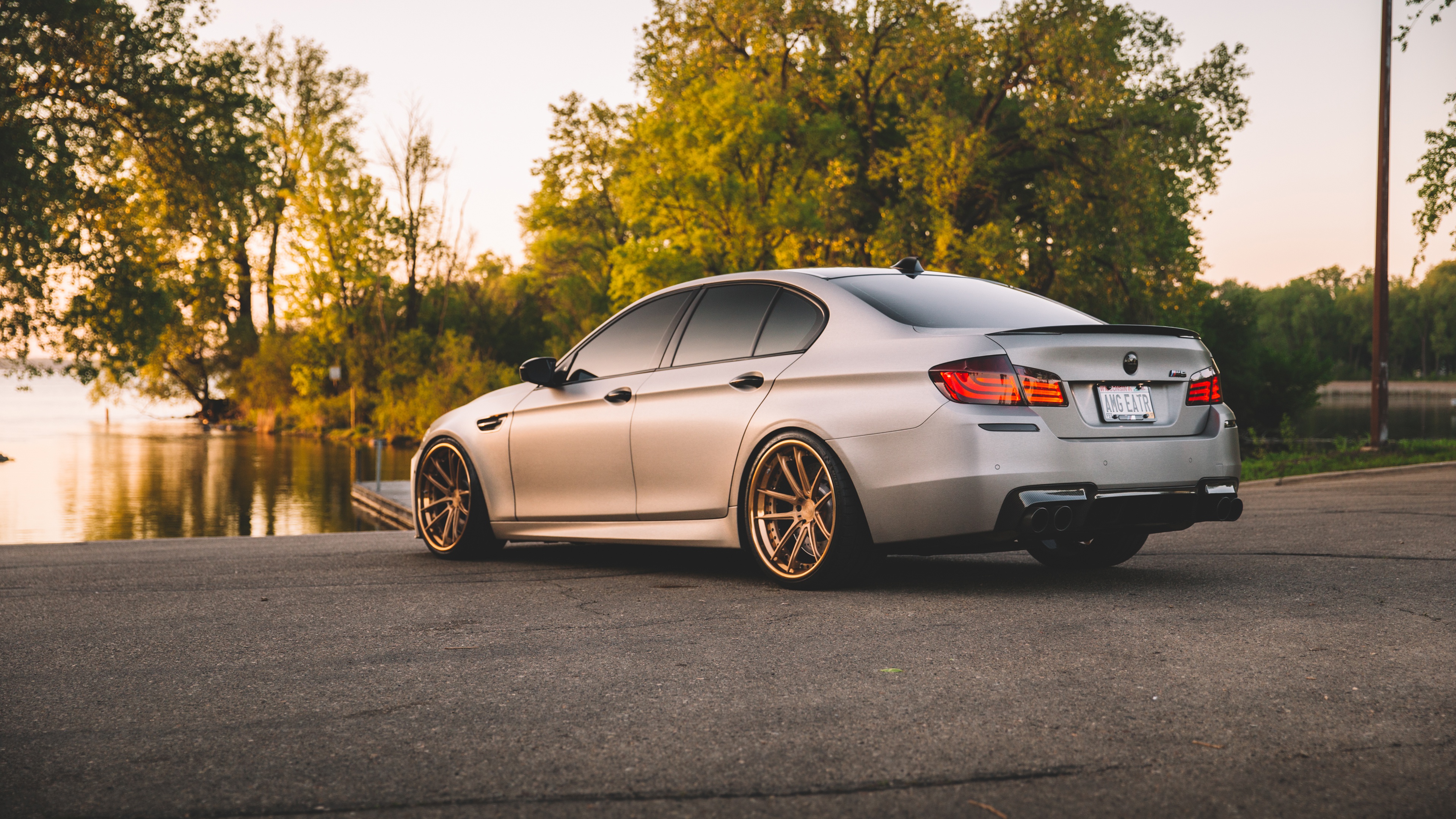 Стол м 5. BMW m5 f10. BMW f10 stance. БМВ f10 купе. BMW m5 e60.