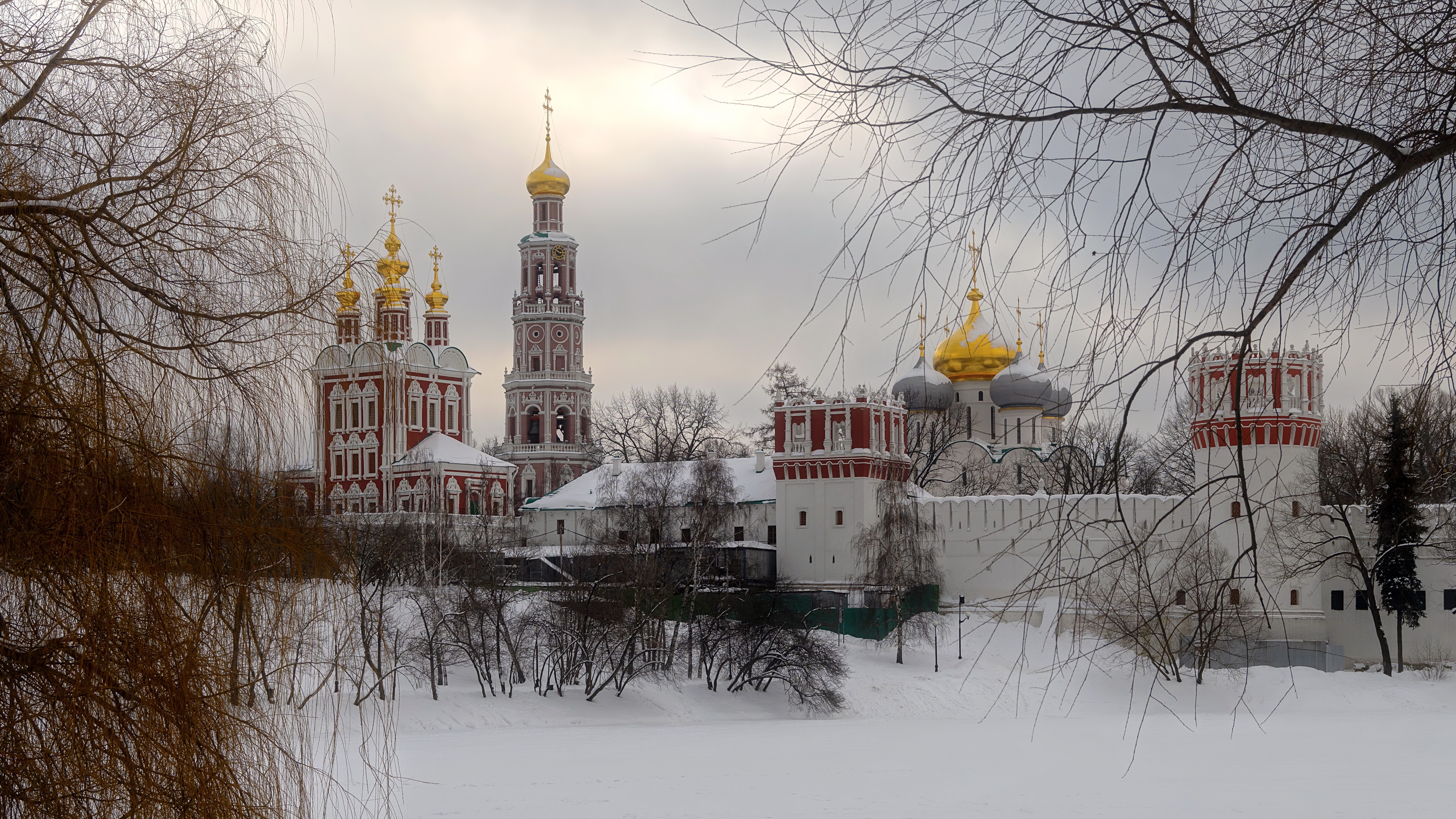 Новодевичий монастырь вехи истории. Новодевичий Богородице-Смоленский монастырь. Новодевичий монастырь зима. 4. Новодевичий монастырь. Введенский Новодевичий монастырь.