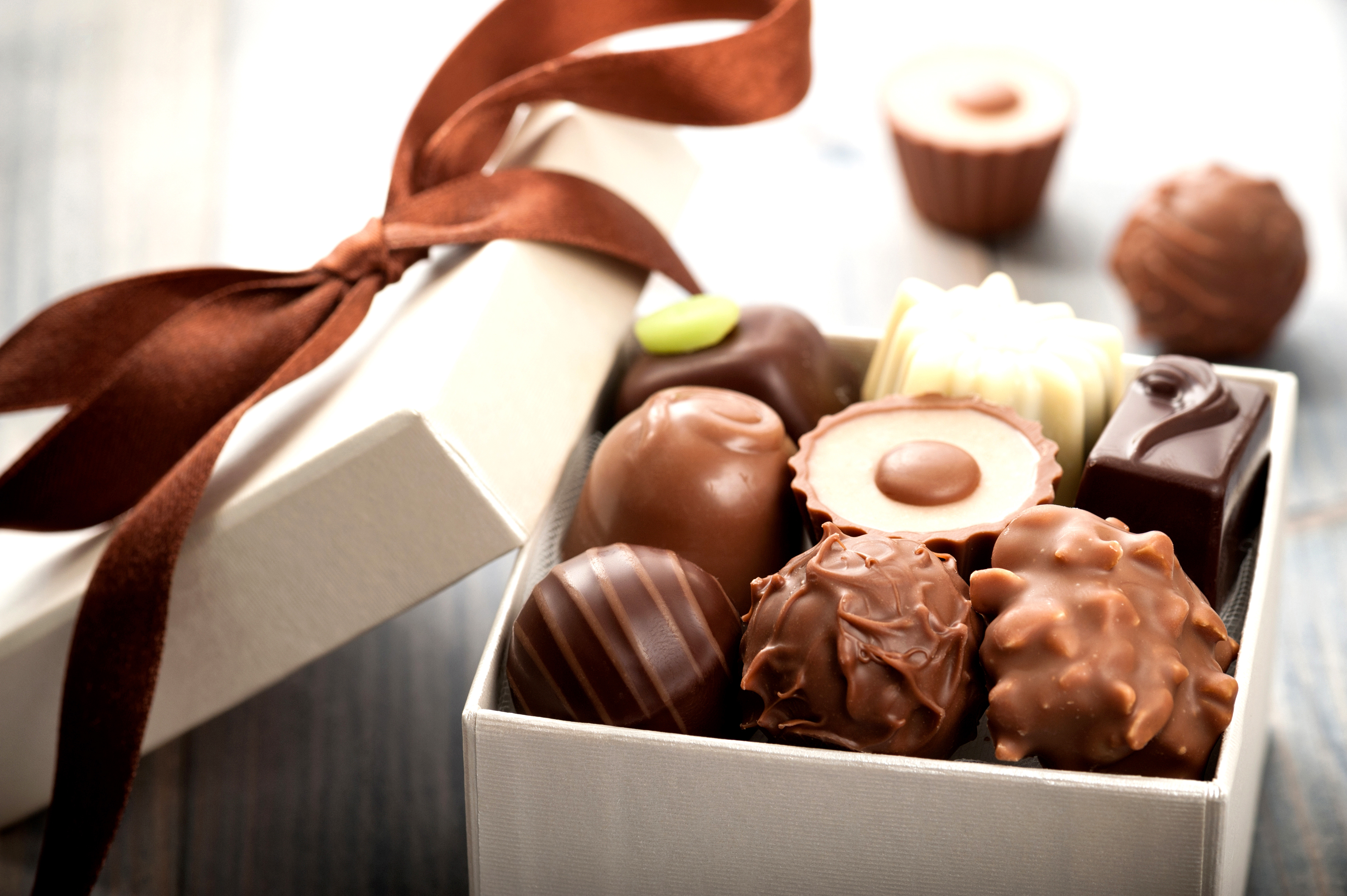 Фотографии сладостей. Шоколадные конфеты. Красивые конфеты. Конфеты шоколад. Шоколанс конфеты.