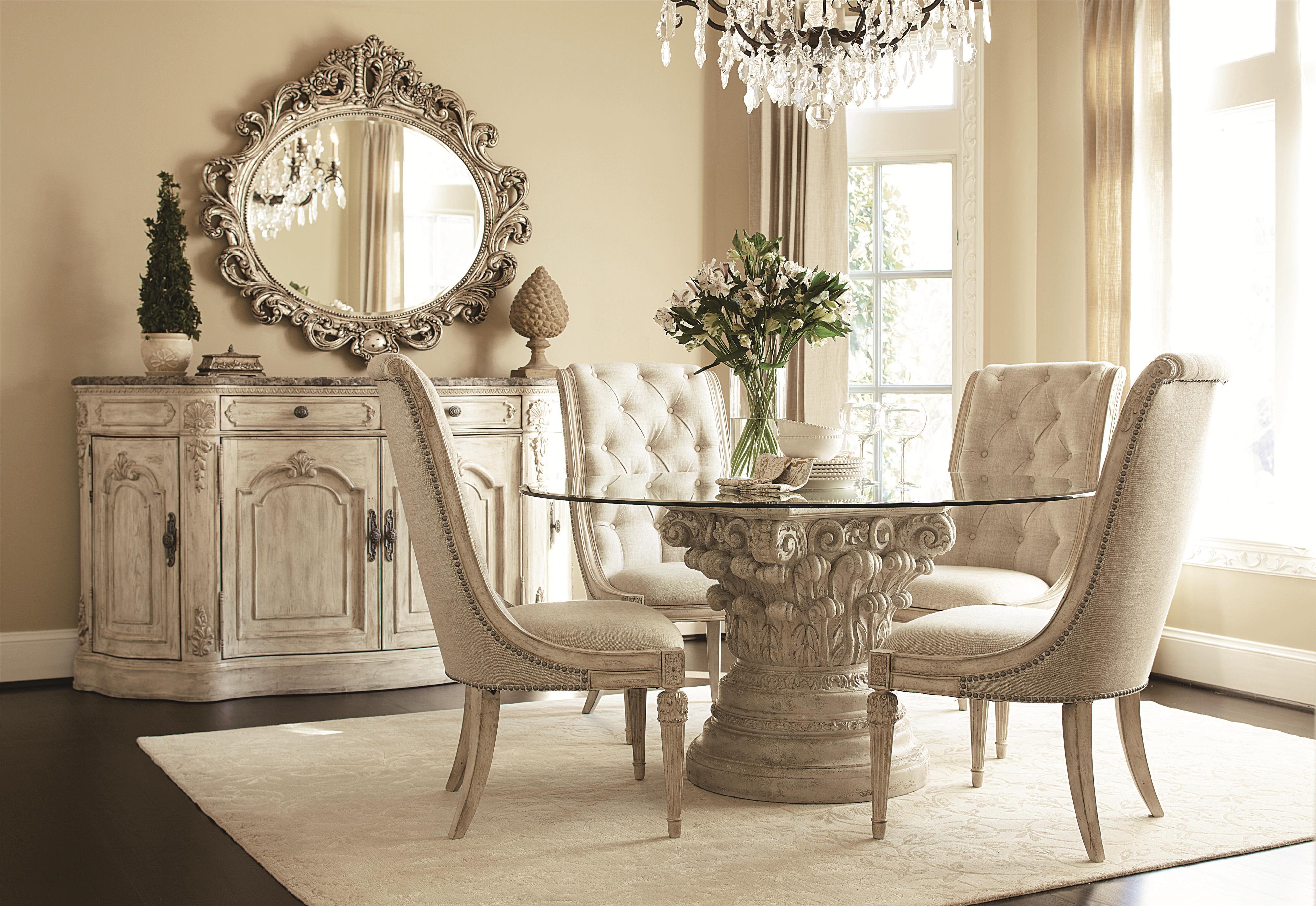 Фото стулья гостиной. Шикарные стулья для гостиной. Предметы интерьера в классическом стиле. Стол и стулья для гостиной в классическом стиле. Красивый столик в гостиную.