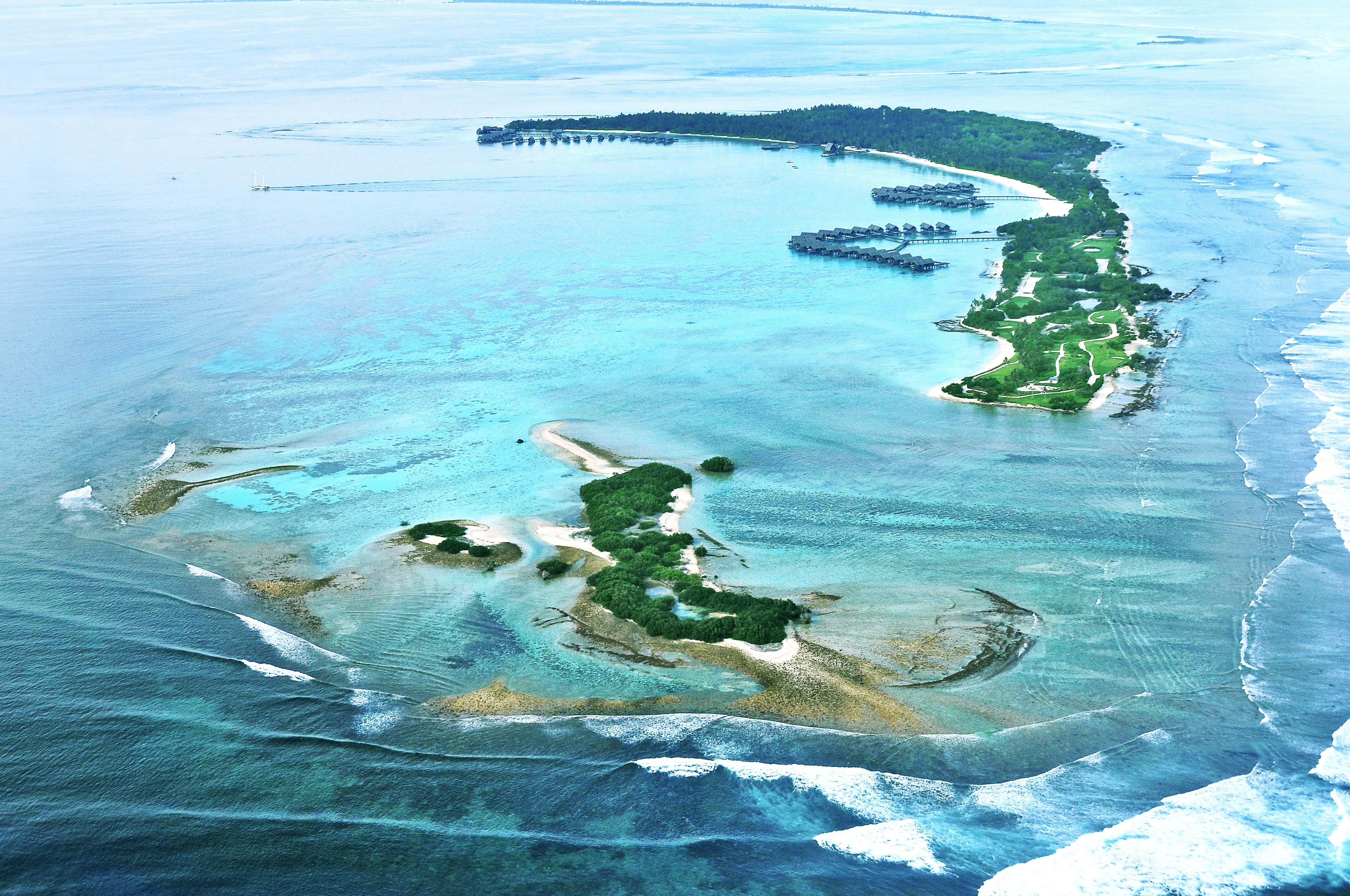 Канал индийского океана. Мальдивы архипелаг. Архипелаг Сабана. Индийский океан Мальдивы. Архипелаг Палау.