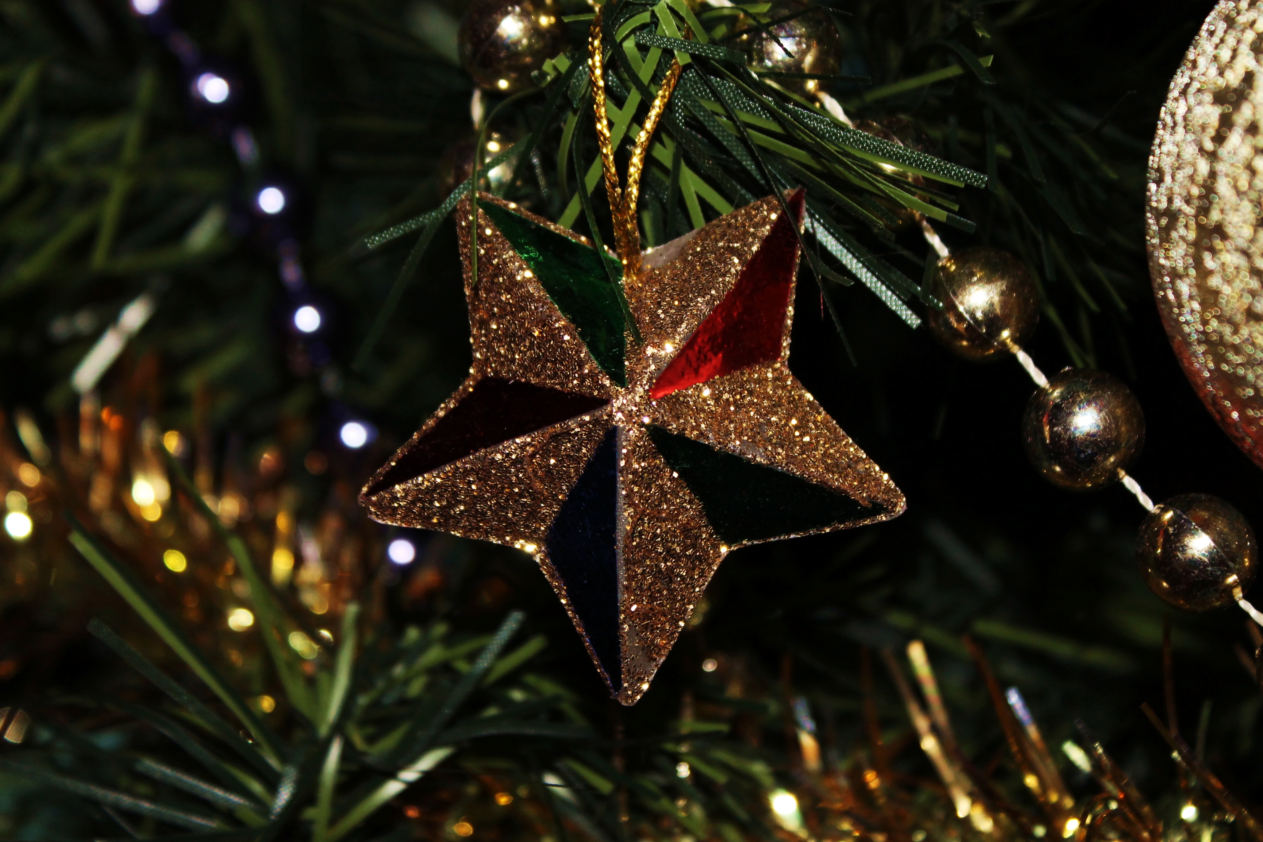 Christmas star. Звезда на елку. Красивая звезда на елку. Новогодние игрушки. Красивые игрушки на елку.