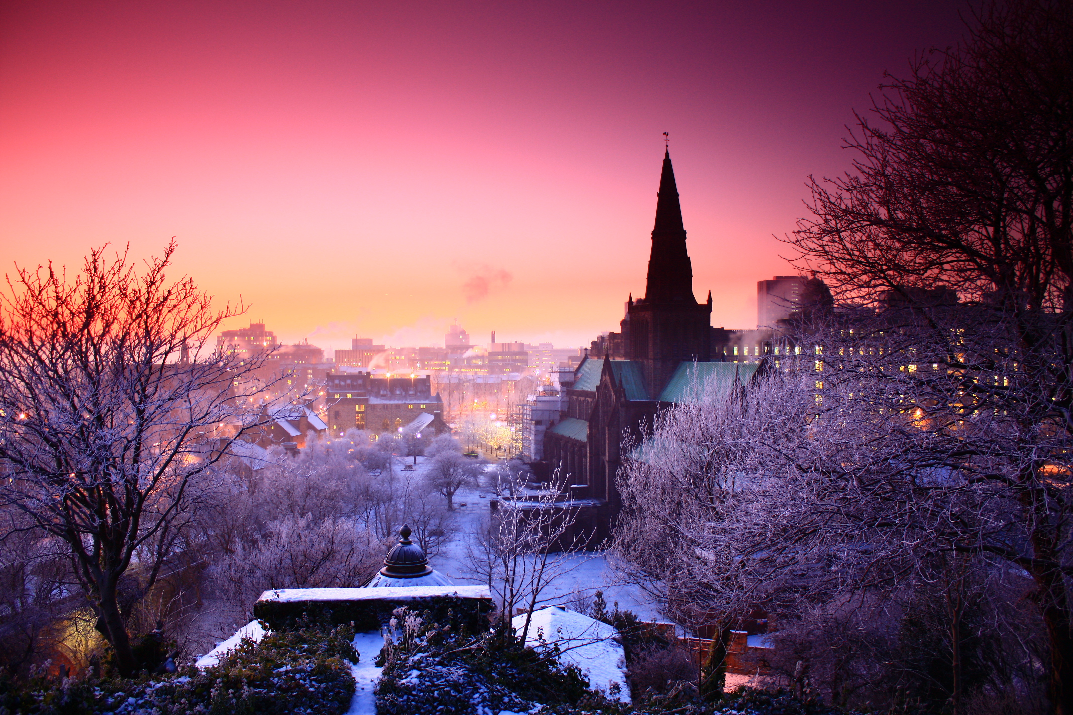 New england city. Зимний город. Город зимой. Вечерний город. Снежный город.