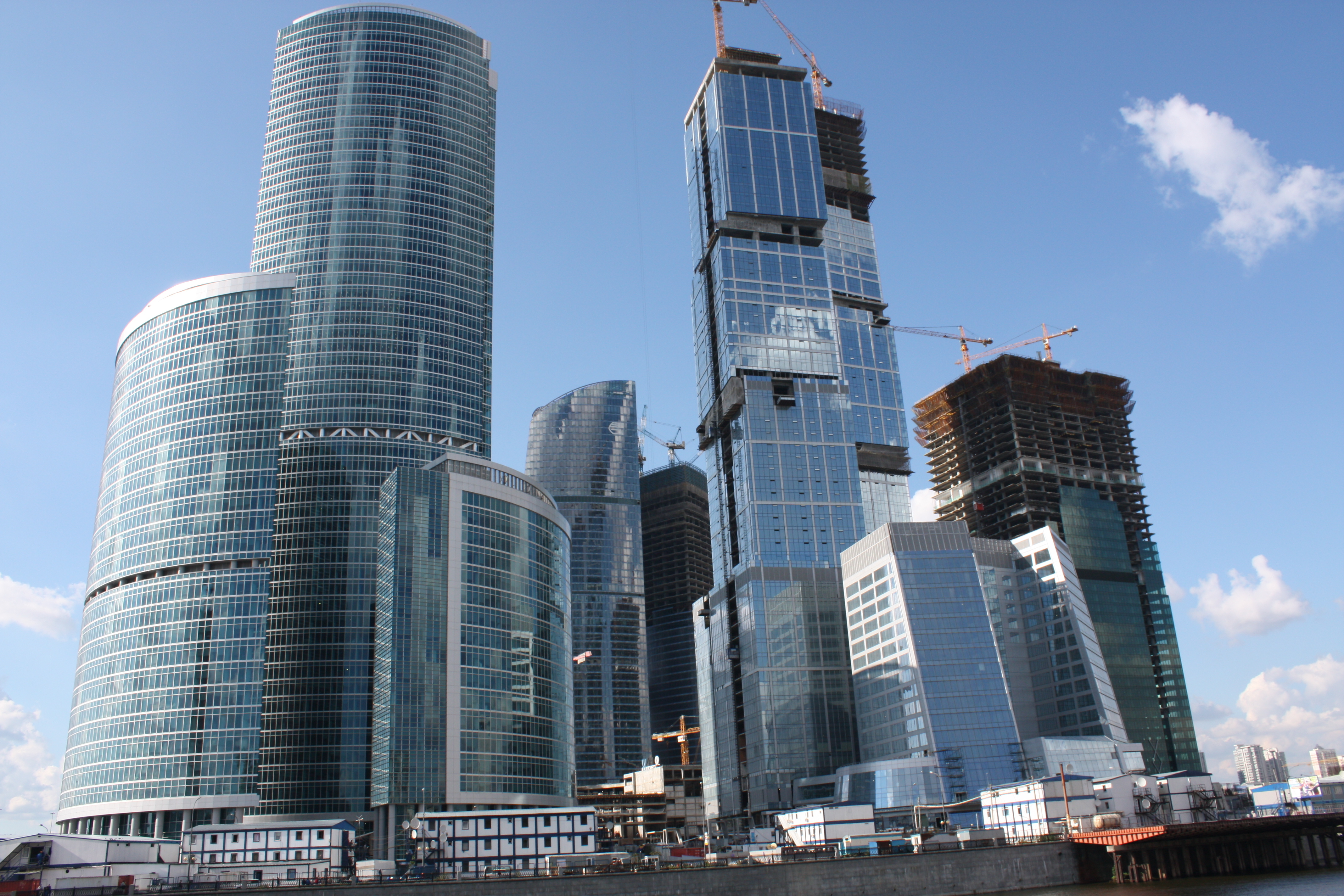 Нужные здания в городе. Город столиц Москва Сити. Москоу Сити в 2000. Москоу Сити 2008. Москоу Сити небоскребы.