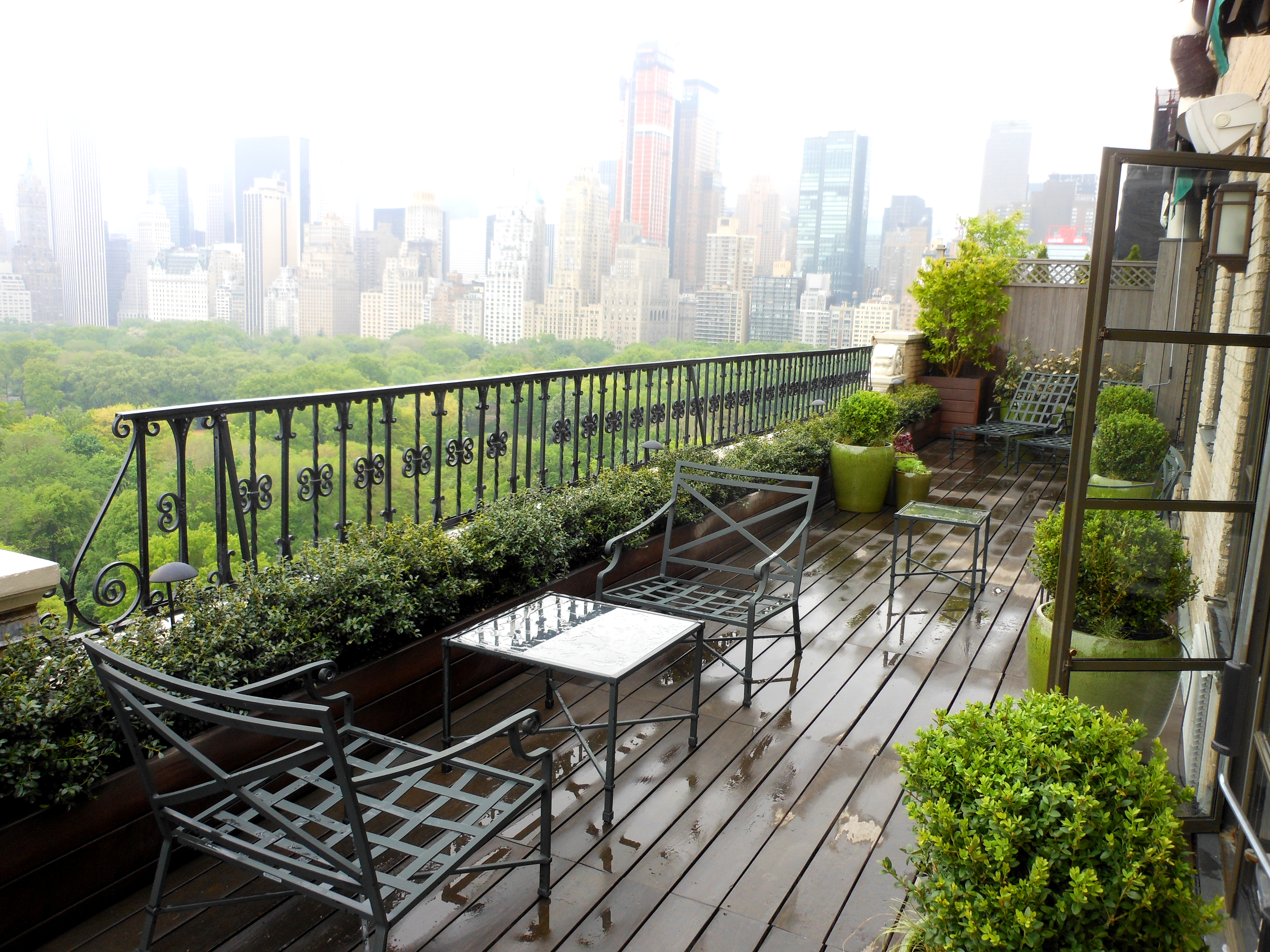 Сад на крыше. Терраса Нью Йорк. Озеленение Нью Йорк. Озеленение в Нью Йорке на террасах. Сады на крышах Нью-Йорка.
