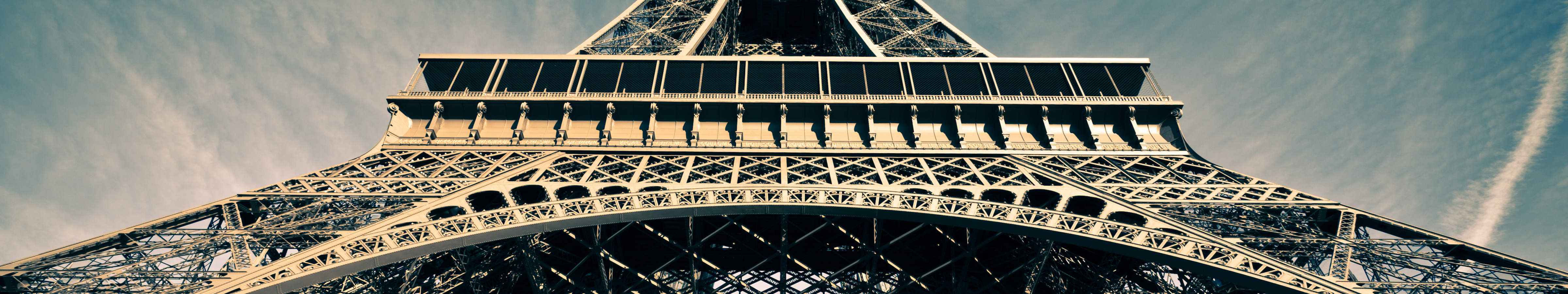 Download wallpaper the sky, France, Paris, symbol, Eiffel tower, Paris