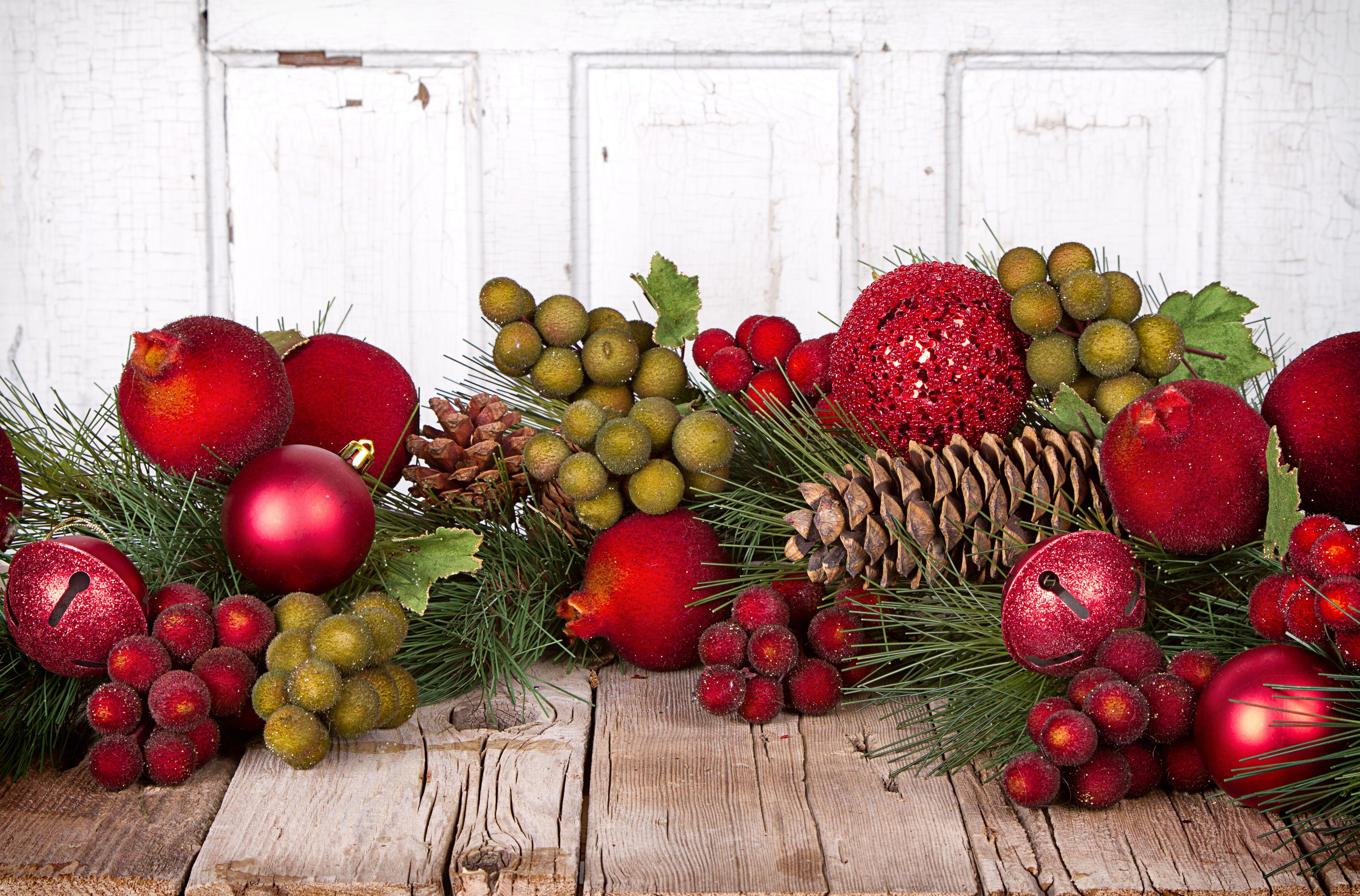 Фрукты нового года. Новогодние фрукты. Фрукты овощи новый год. Фрукты и овощи на новогодний стол. Фрукты на НГ.