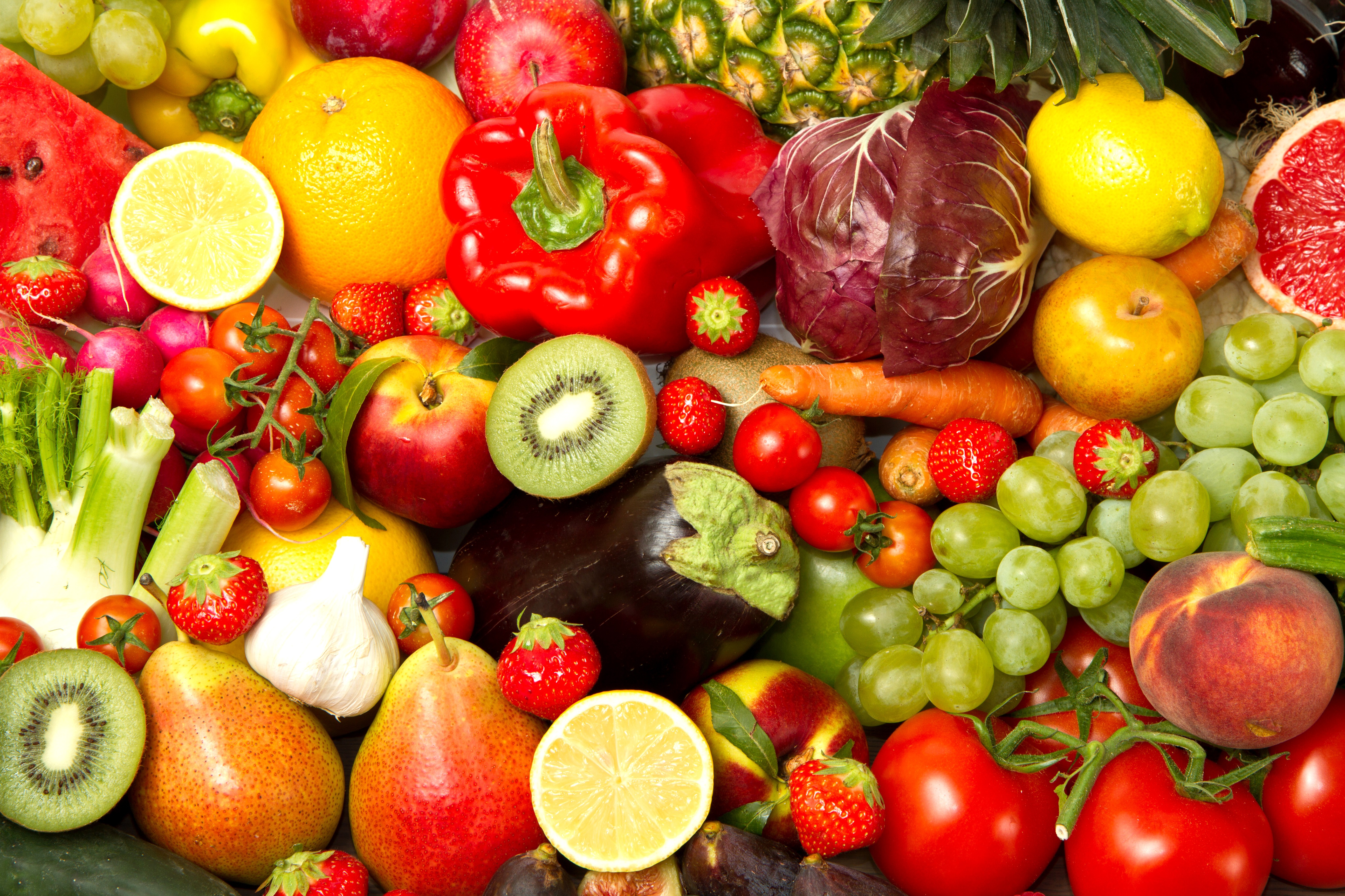 Красивые фото овощей. Овощи и фрукты. Фрукт. Яркие овощи. Овощи, фрукты, ягоды.