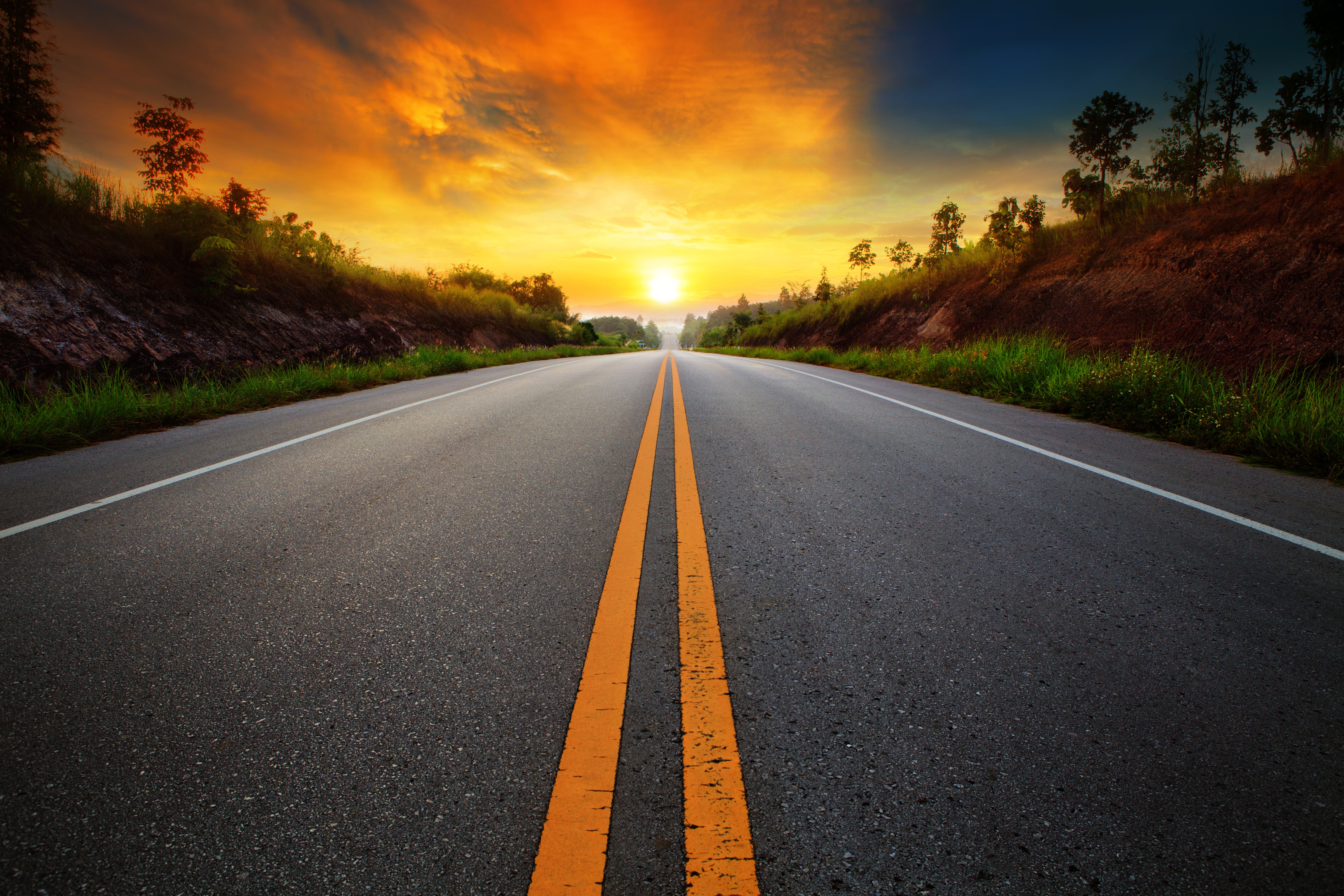 High speed road. Красивая дорога. Фон дорога. Дорога закат. Дорога на рассвет.