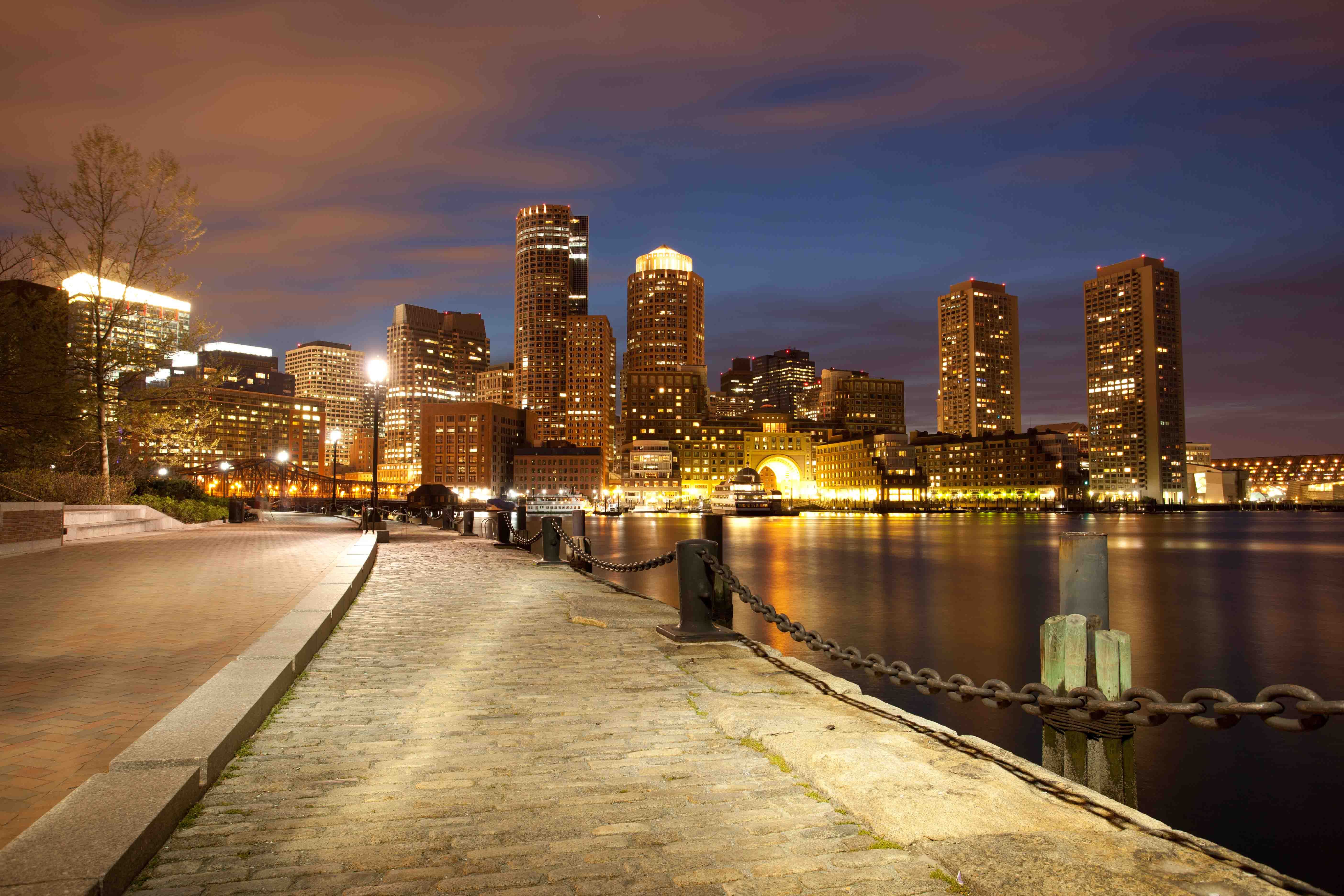 Вые города. Бостон, Массачусетс. Нью Йорк ночной Бостон. Ночной Бостон набережная. Бостон штат Массачусетс ночью.