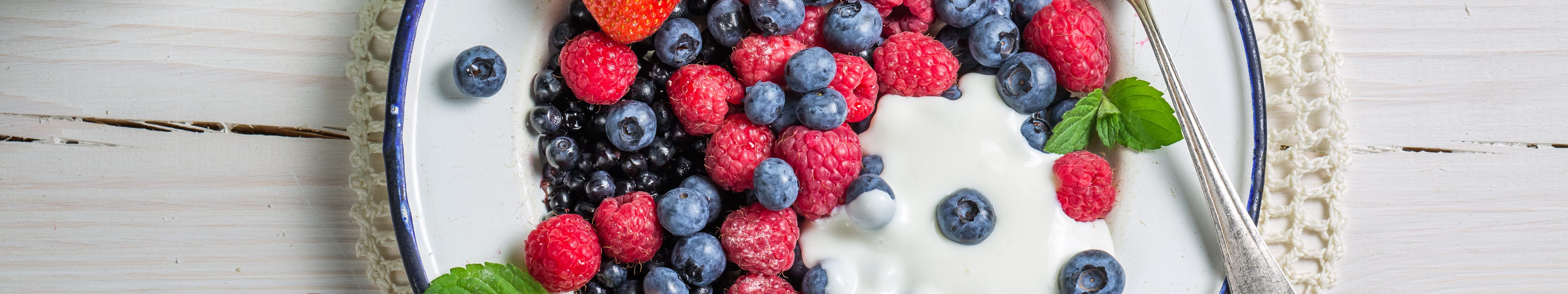 berries, raspberry, blueberries, strawberry, fresh, cream, berries, breakfast