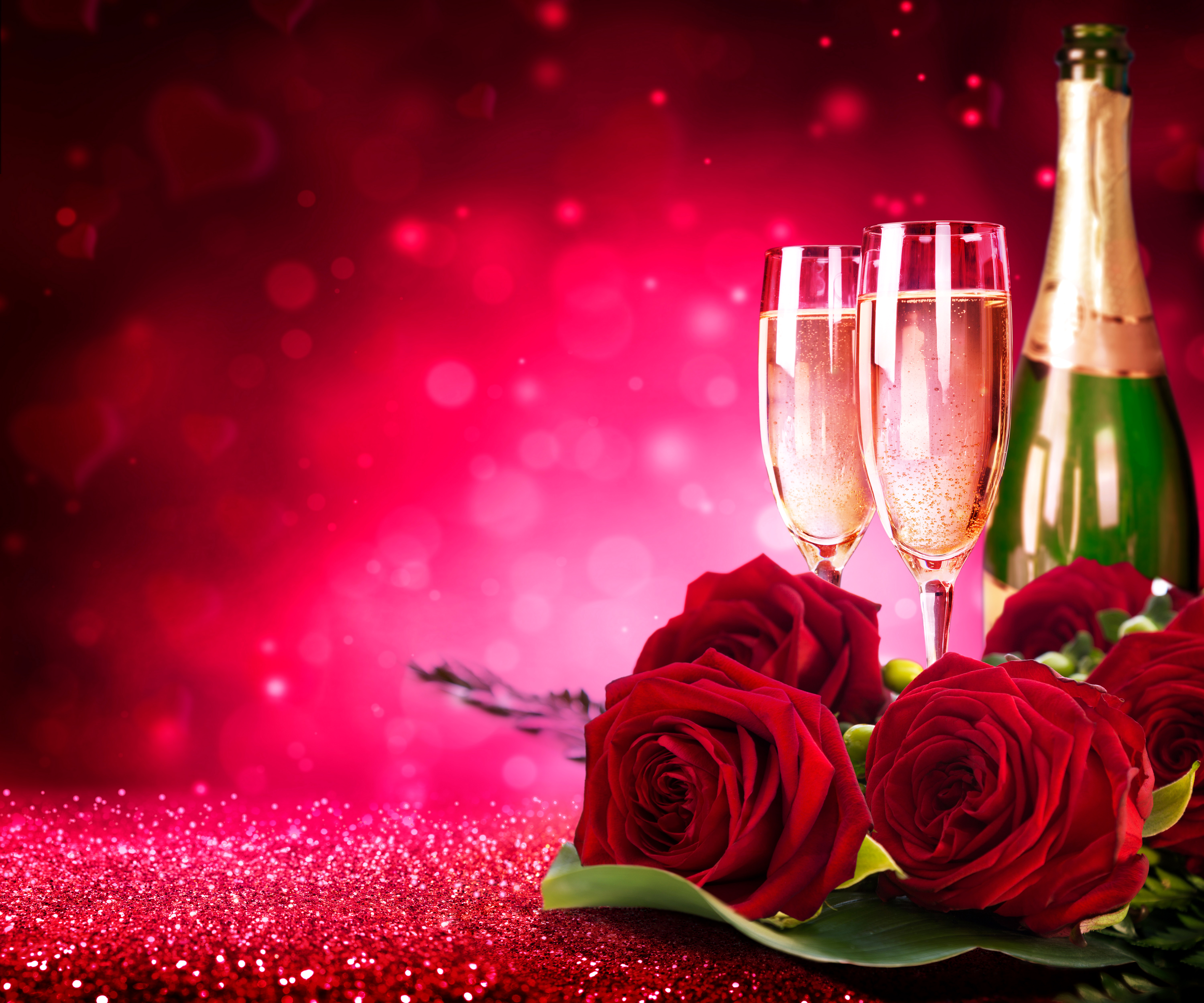 Поздравления с шампанским. С днем рождения. Открытка с днём рождения. Открытка с юбилеем. С днем рождения розы.