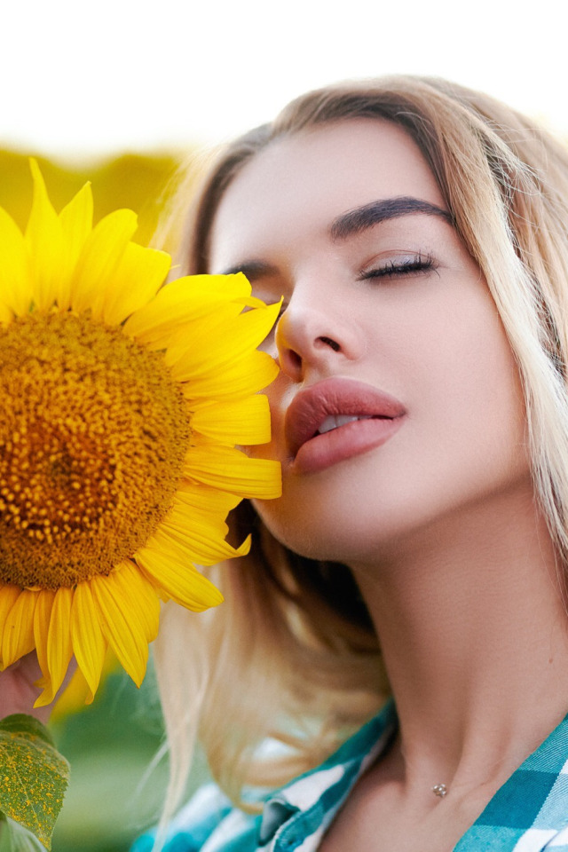 Download wallpaper sunflowers, hair, Girl, Sergey Gokk, Sergey Gokk, Dasha Gusak