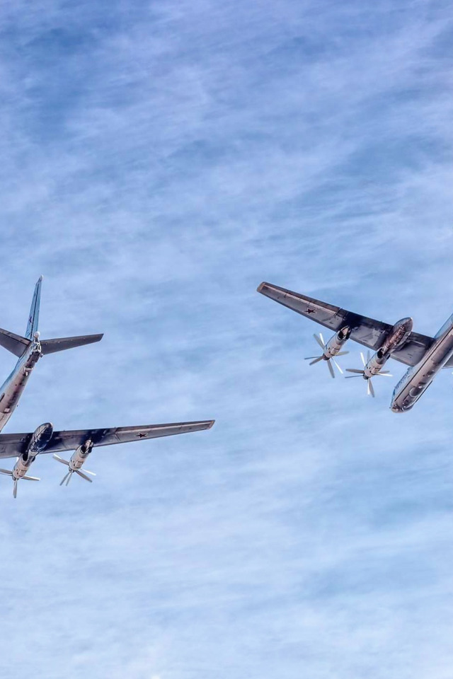 Born flight. Ту-95мс. Ту 95 МС Дальний бомбардировщик. Туполев ту-95. Ту95.