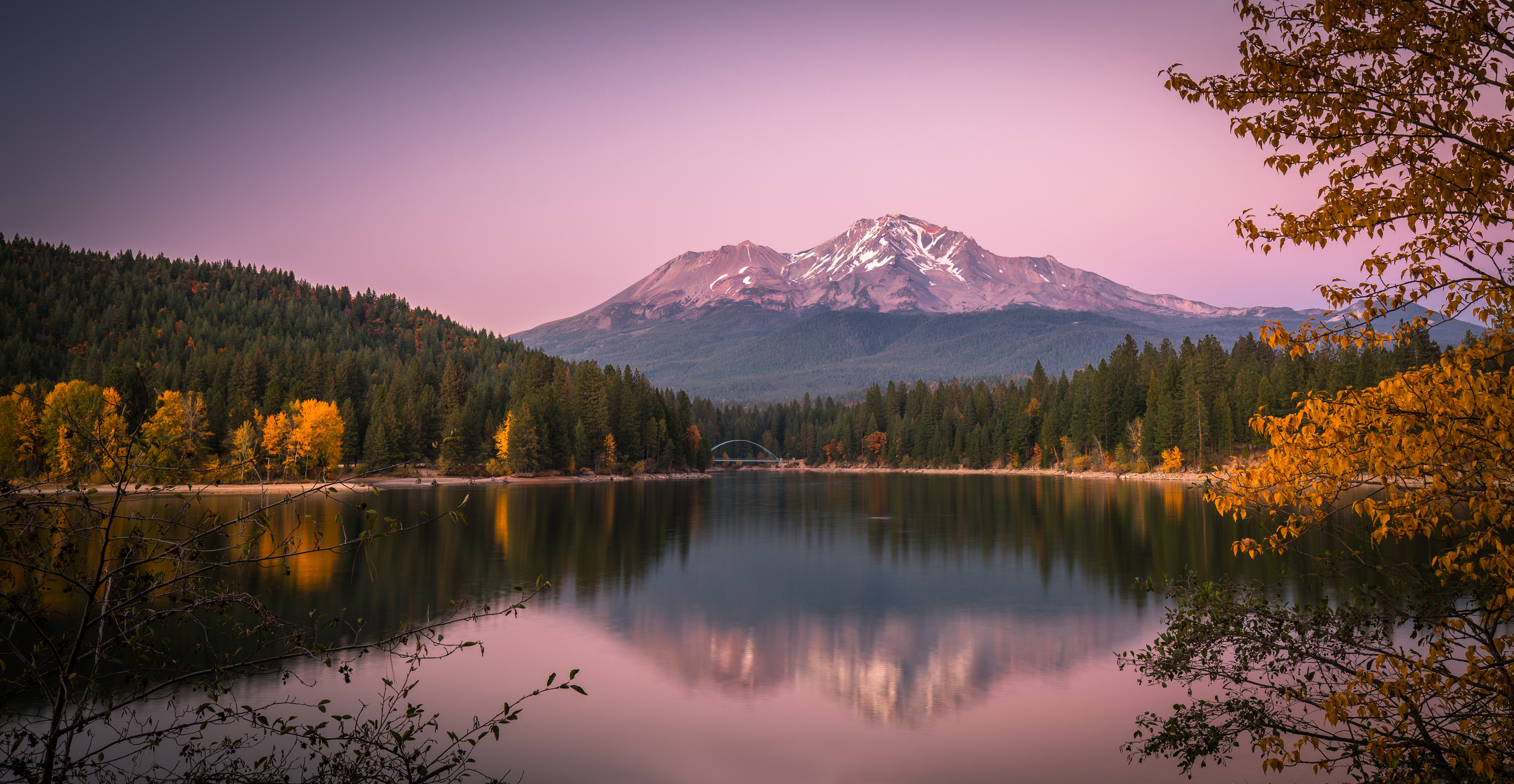 Храм андрея первозванного на реке вуокса ленинградская область. Финляндия природа. Озеро в лесу. Отражение года. Филипповское картинки.