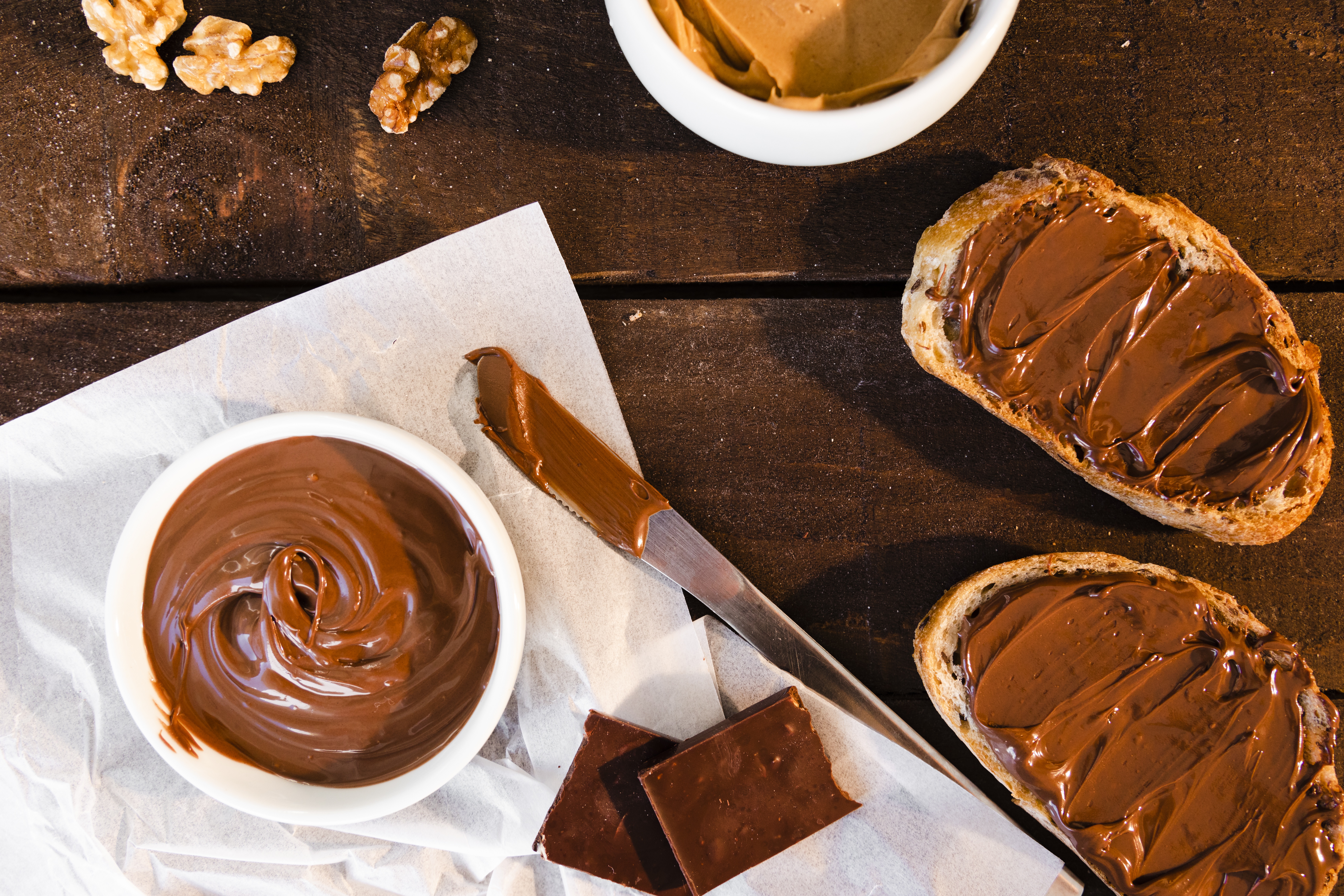 Шоколад со сливочным маслом. Шоколадная паста натс. Шоколадная паста Chocolate. Шоколад и шоколадная паста. Шоколадная паста на хлебе.