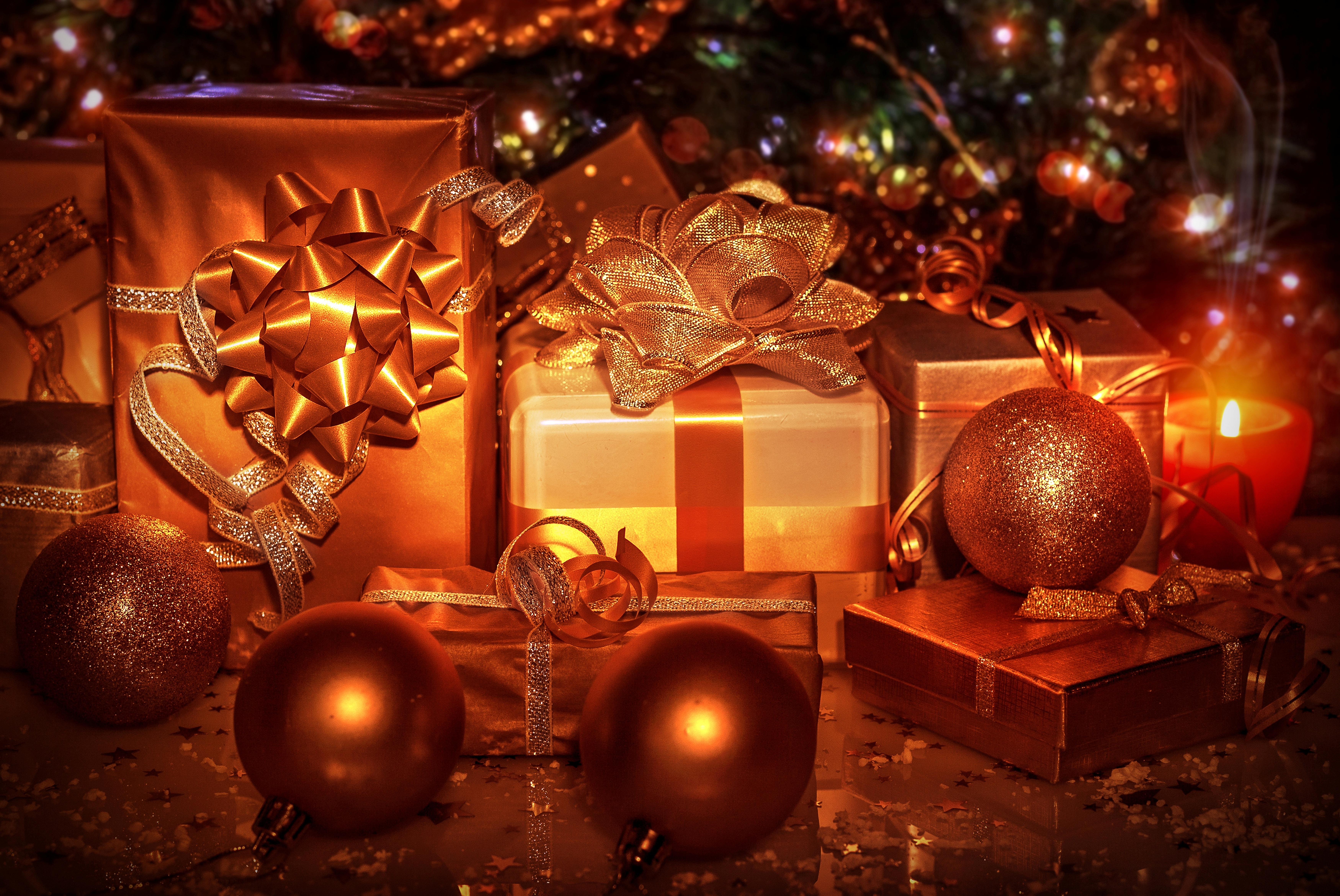 Лучшие новогодние картинки. Красивые новогодние. Подарки под ёлкой. Красивая елка с подарками. Новый год (праздник).