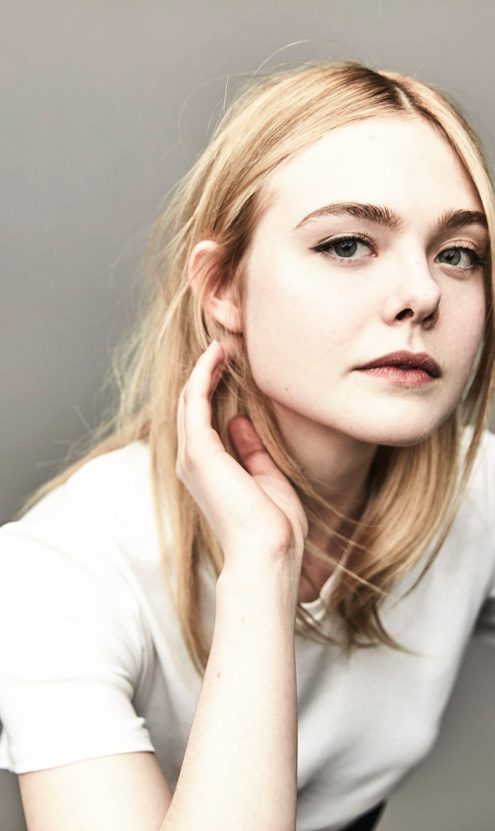 Download wallpaper Elle Fanning, El Fanning, at the photo shoot for the ...