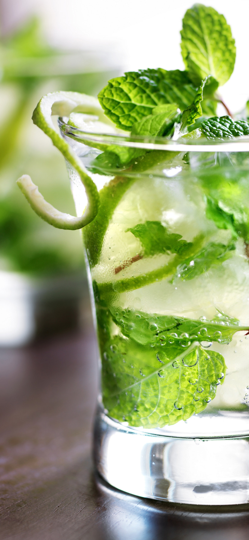 ice, cocktail, lime, ice, cocktail, lime, mint leaves, mint leaves