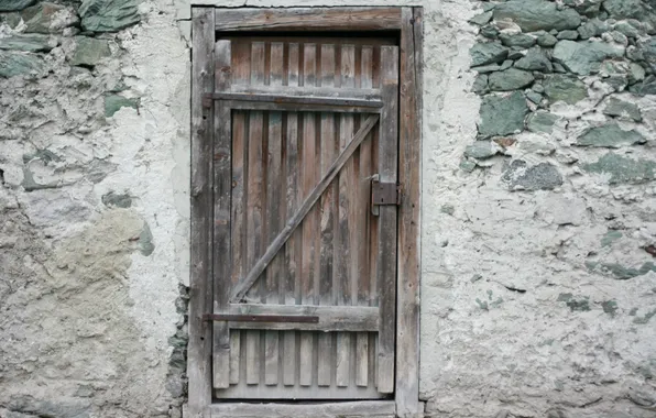 Picture lack of maintenance, wooden door, spent