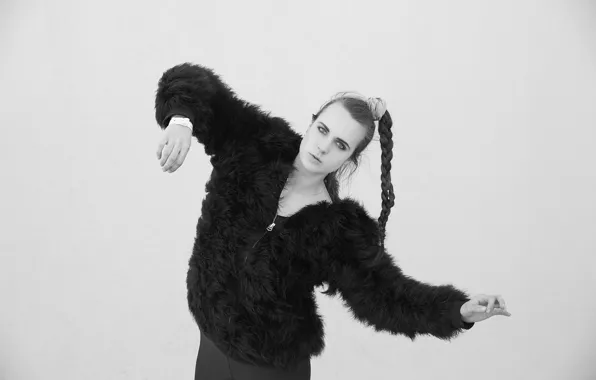 Look, style, photographer, singer, journal, electronic music, model, Vogue