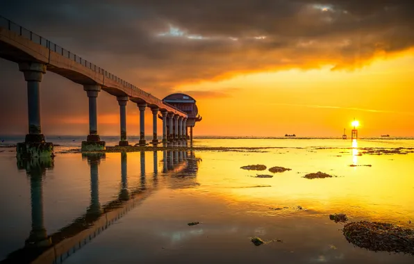 Beach, morning, tide, pierce, Bembridge, rescue station