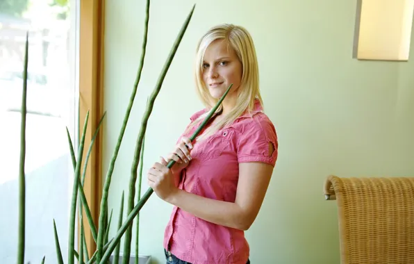 Pose, room, model, plant, jeans, makeup, hairstyle, blonde