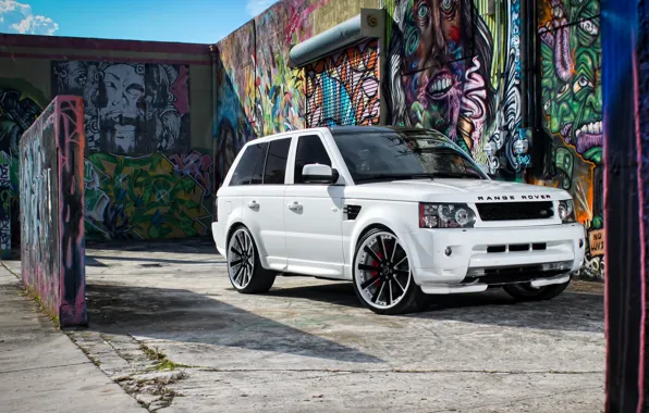 White, graffiti, Land rover