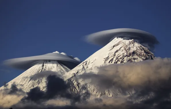 Clouds, smoke, volcanoes, Kamchatka, Klyuchevskaya Sopka, lenticular