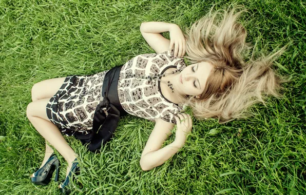 Picture summer, grass, girl, sweetheart, model, hair, blonde, shoes