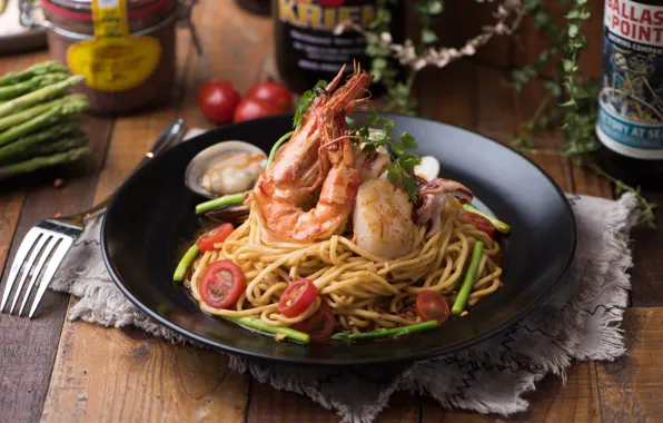 Tomato, shrimp, asparagus, pasta, scallops