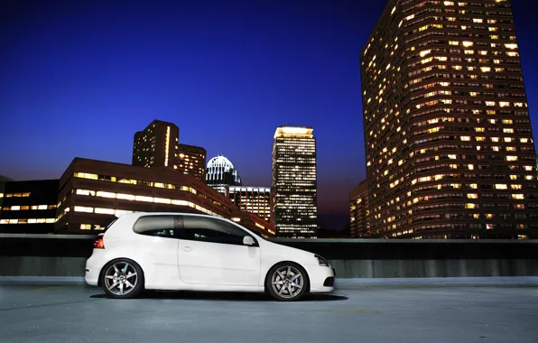 Picture white, night, the city, profile, white, Golf, golf, Volkswagen