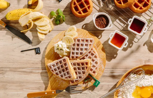 Picture bananas, dessert, waffles, flour