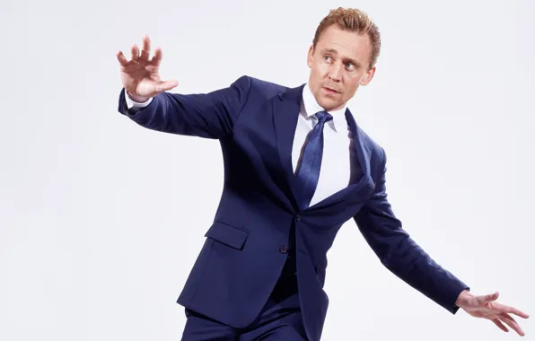 Picture background, photographer, costume, actor, journal, photoshoot, Tom Hiddleston, Tom Hiddleston