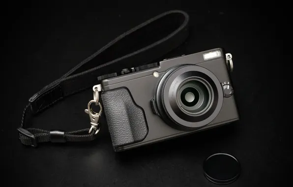 Picture macro, the camera, lens, Fujifilm X70