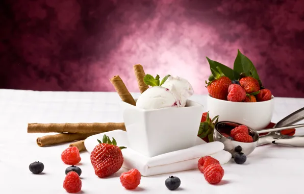 Picture berries, raspberry, blueberries, strawberry, ice cream, dessert, tube