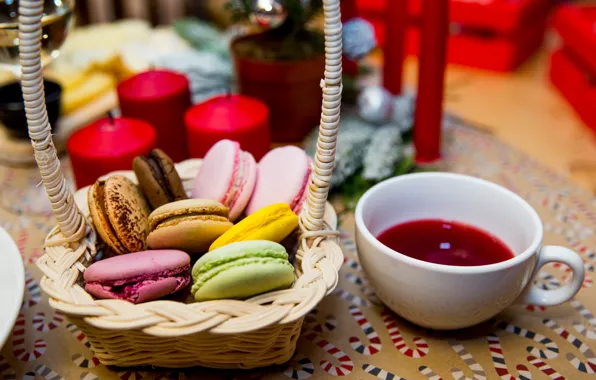 Basket, compote, macaroon