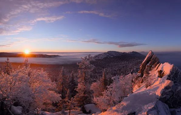 Picture mountains, sunrise, early in the morning, Taganay, Mitilini rocks