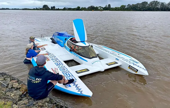 Speed, boats, race
