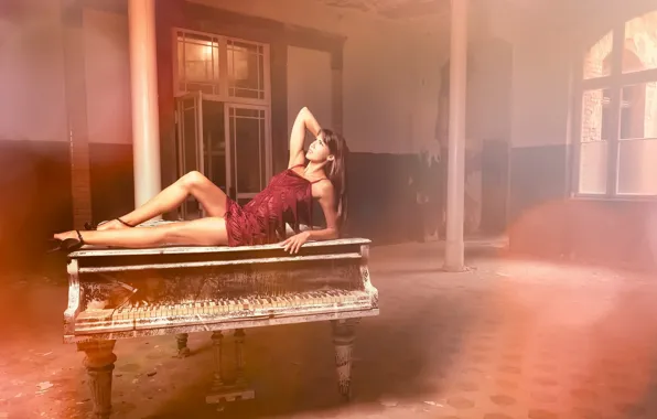 Picture girl, pose, piano