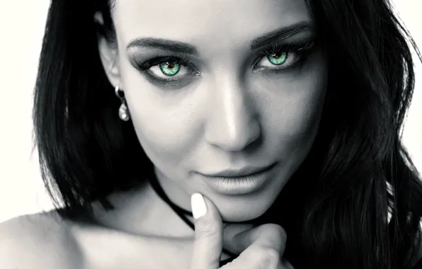 Picture black & white, girl, green eyes, long hair, photo, monochrome, model, lips