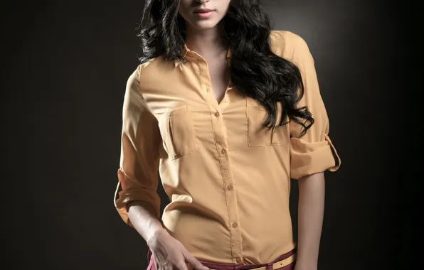 Pose, Brunette, Shirt, Pants, Naile Lopez