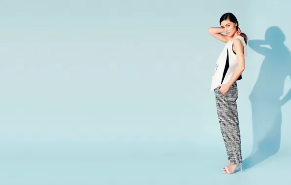 Photoshoot, Phoebe Tonkin, Who What Wear