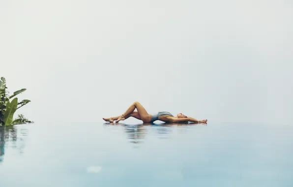 Pose, stay, relax, relax, light background, water surface, pose, rest