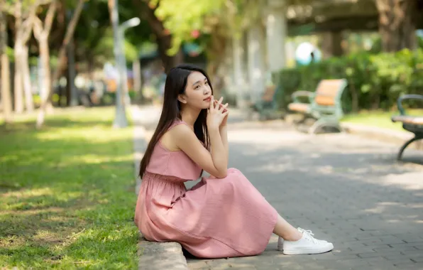 The sun, pose, Park, lawn, model, portrait, makeup, dress